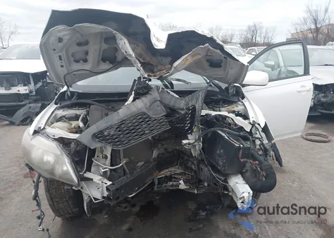 2010 Toyota Corolla S z USA, uszkodzony, nr VIN 1NXBU4EEXAZ266611